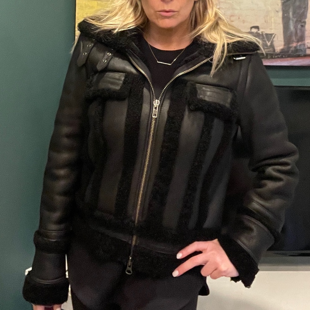 INTERMIX BLACK SHEARLING LAMB JACKET WOMEN SIZE L/M $990